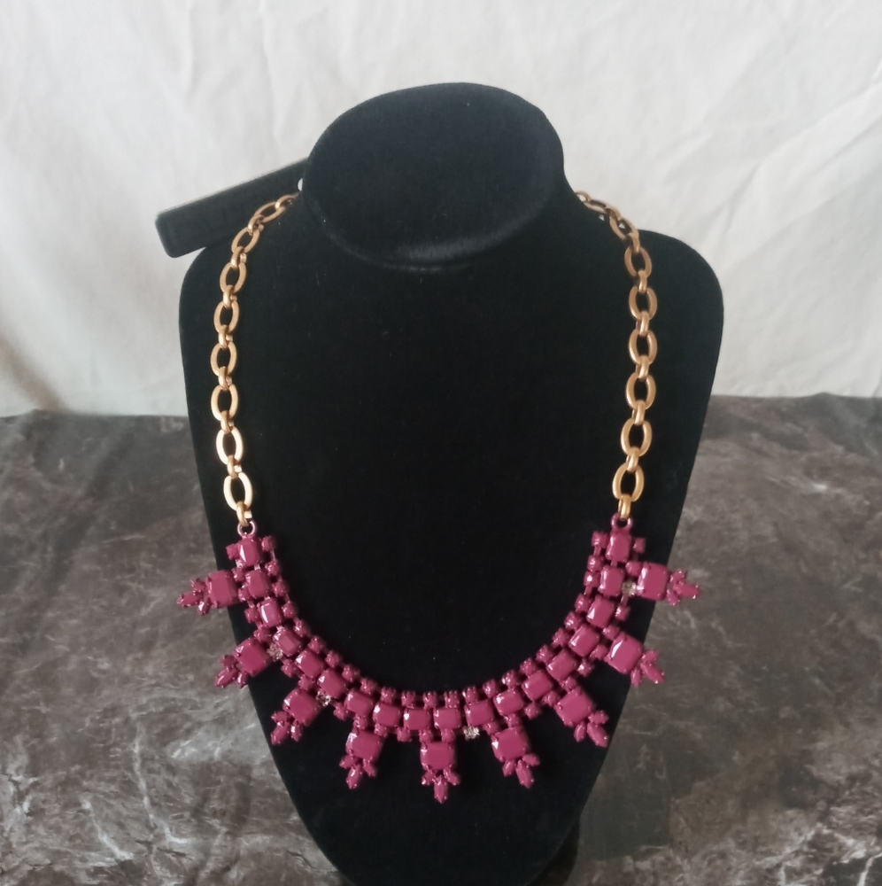 Women's NWT Necklace